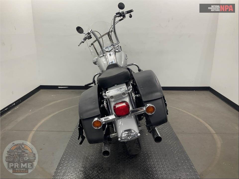 2004 Harley-Davidson FLHRCI ROAD KING CLASSIC — фото 4