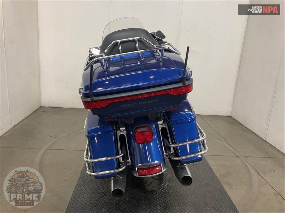 2015 Harley-Davidson FLHTK ELECTRA GLIDE ULTRA LIMITED — фото 4