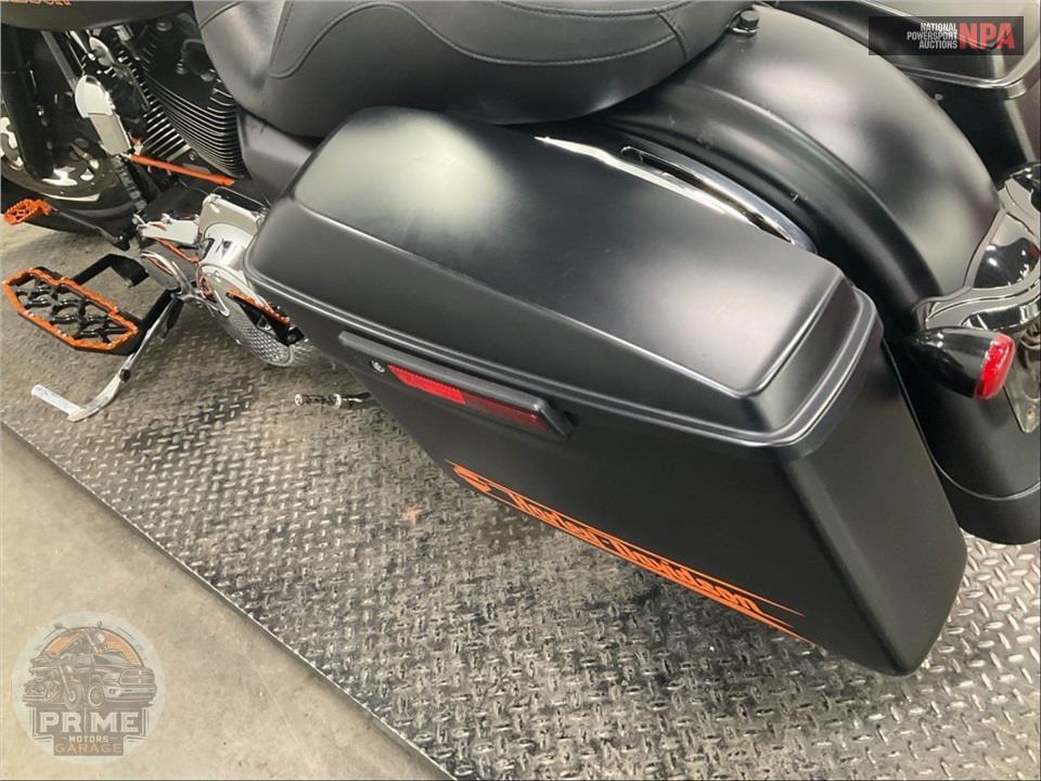 2015 Harley-Davidson FLTRX ROAD GLIDE — фото 22
