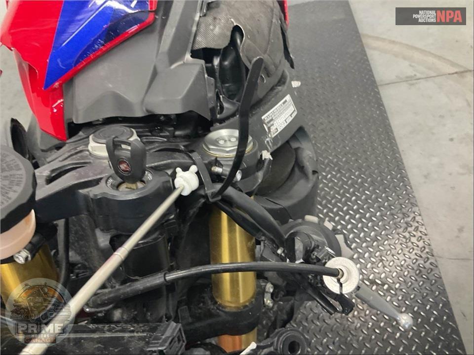 2023 Honda CBR1000RR — фото 48