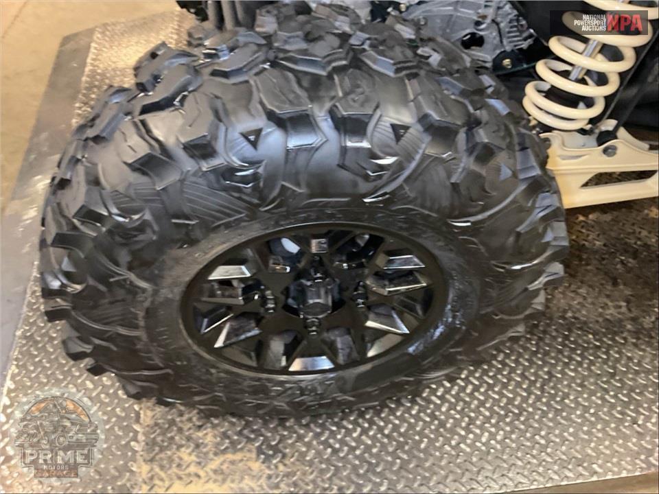 2022 Can-Am MAVERICK X3 DS TURBO — фото 17