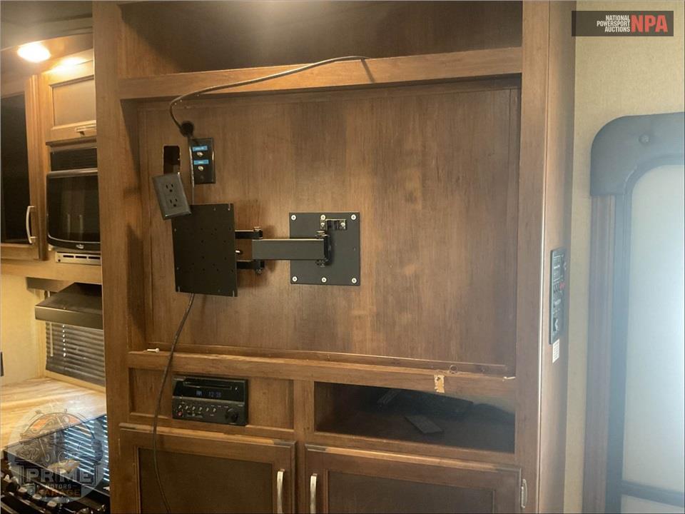 2018 Grand Design Recreational Vehicles M-230RL REFLECTION FIFTH WHEEL SERIES — фото 17