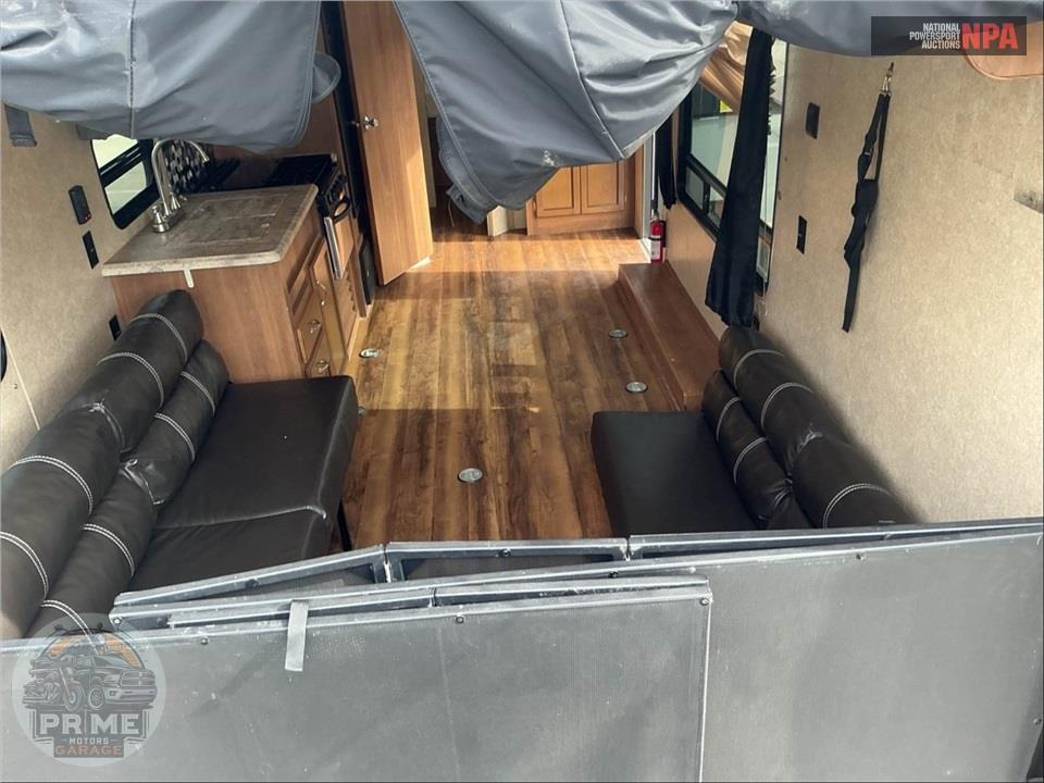 2018 Coachmen By Forest River M-26 TH - CATALINA TRAIL BLAZER TOY HAULER SERIES — фото 17