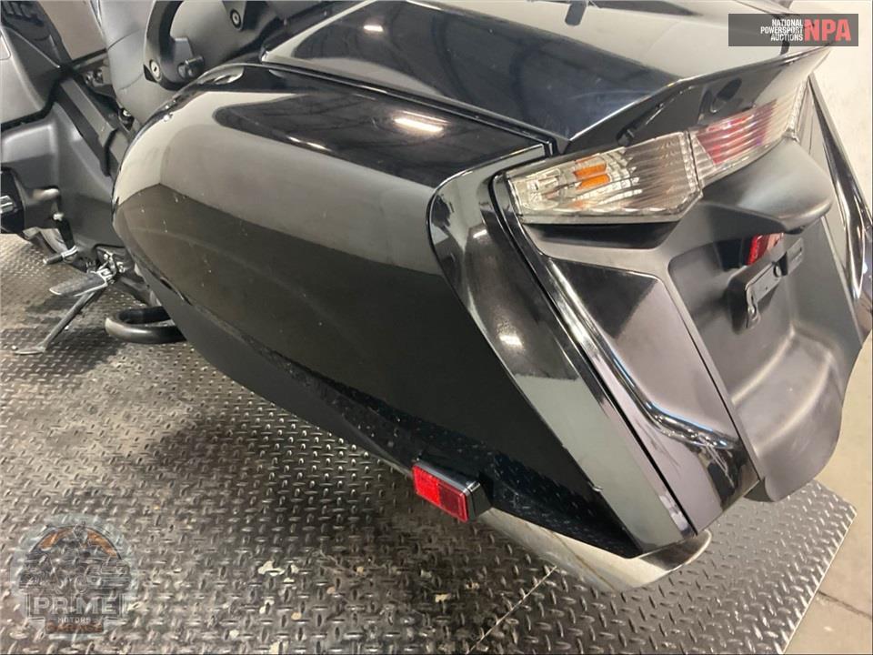 2013 Honda GL1800BDD GLDWNG F6B DLX — фото 22