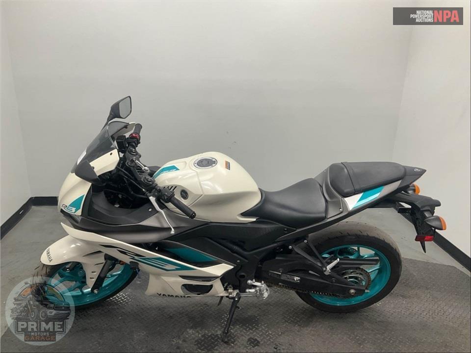 2024 Yamaha YZF-R3 — фото 3