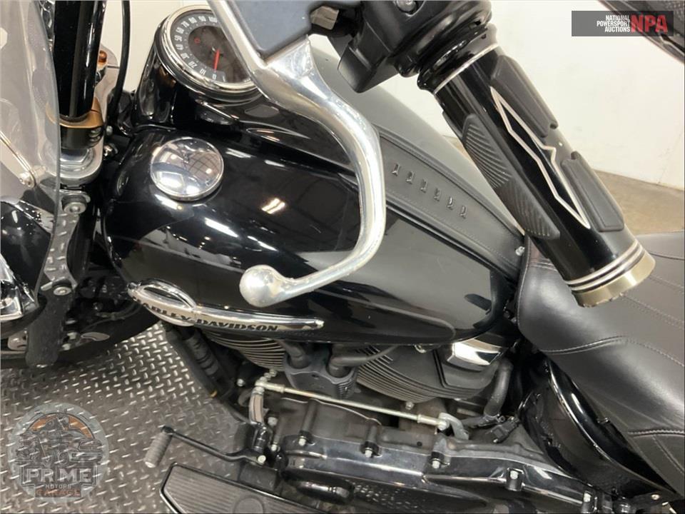 2019 Harley-Davidson FLHC HERITAGE CLASSIC — фото 24