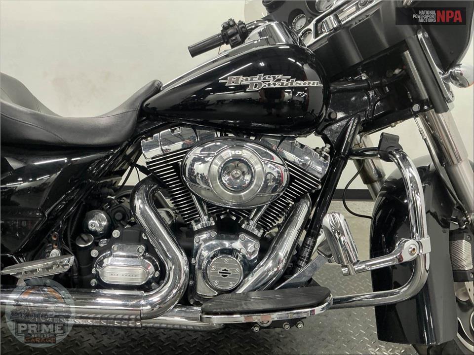 2013 Harley-Davidson FLHX STREET GLIDE — фото 6