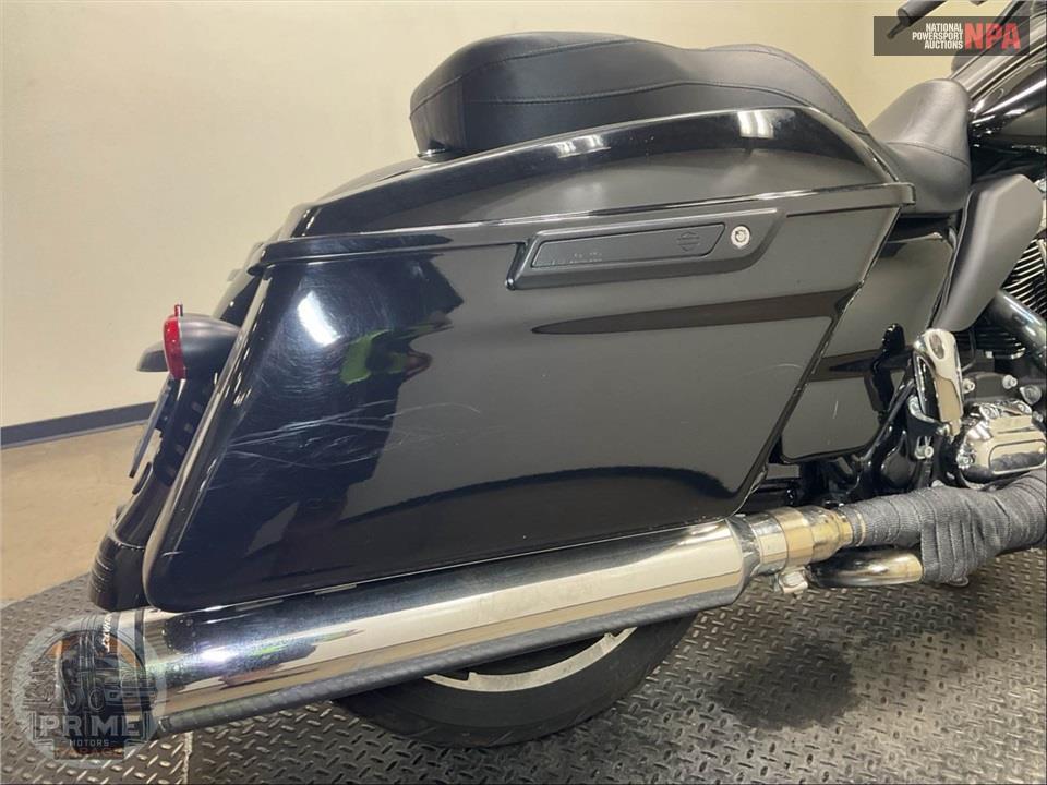 2023 Harley-Davidson FLTRX ROAD GLIDE — фото 23