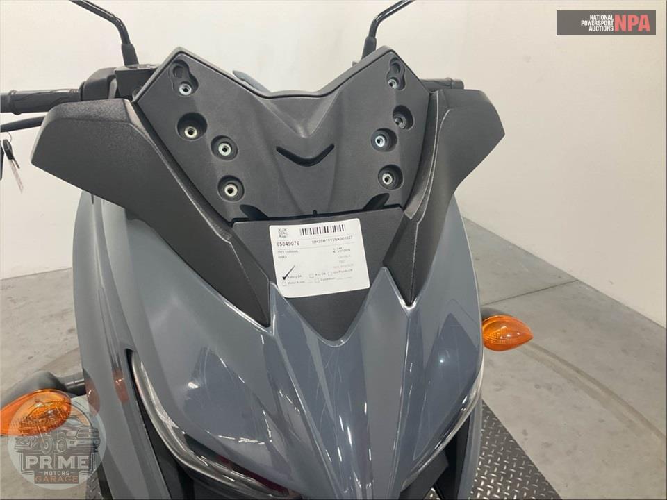2022 Yamaha XMAX — фото 13
