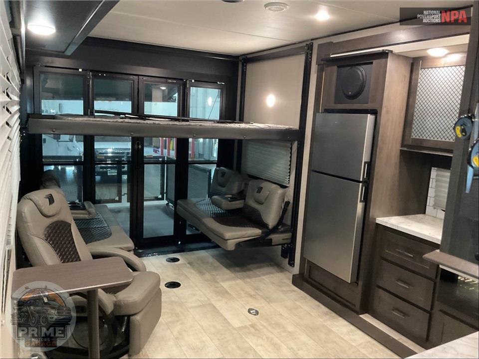 2022 Grand Design Recreational Vehicles M-25G MOMENTUM G-CLASS TOY HAULER SERIES — фото 6