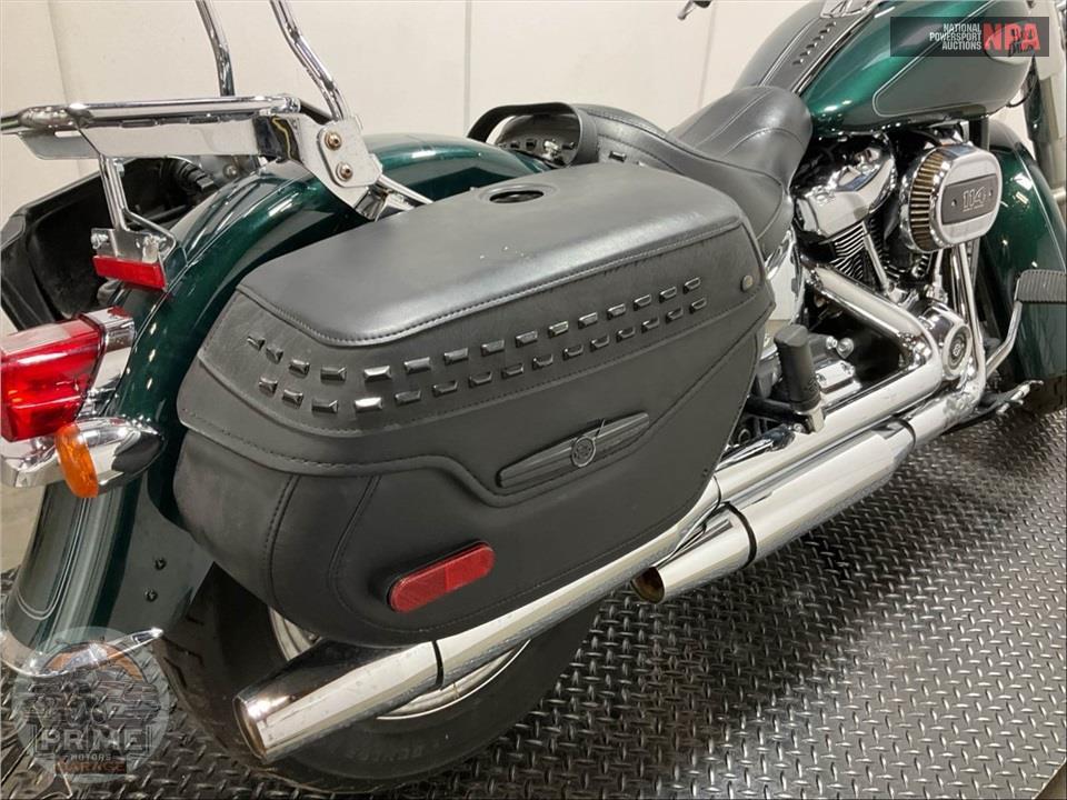 2024 Harley-Davidson FLHCS HERITAGE CLASSIC 114 — фото 22