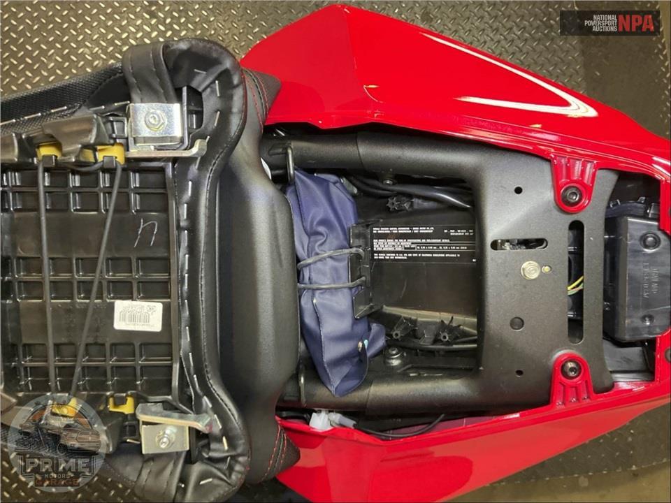2024 Honda CBR650R E-CLUTCH — фото 14