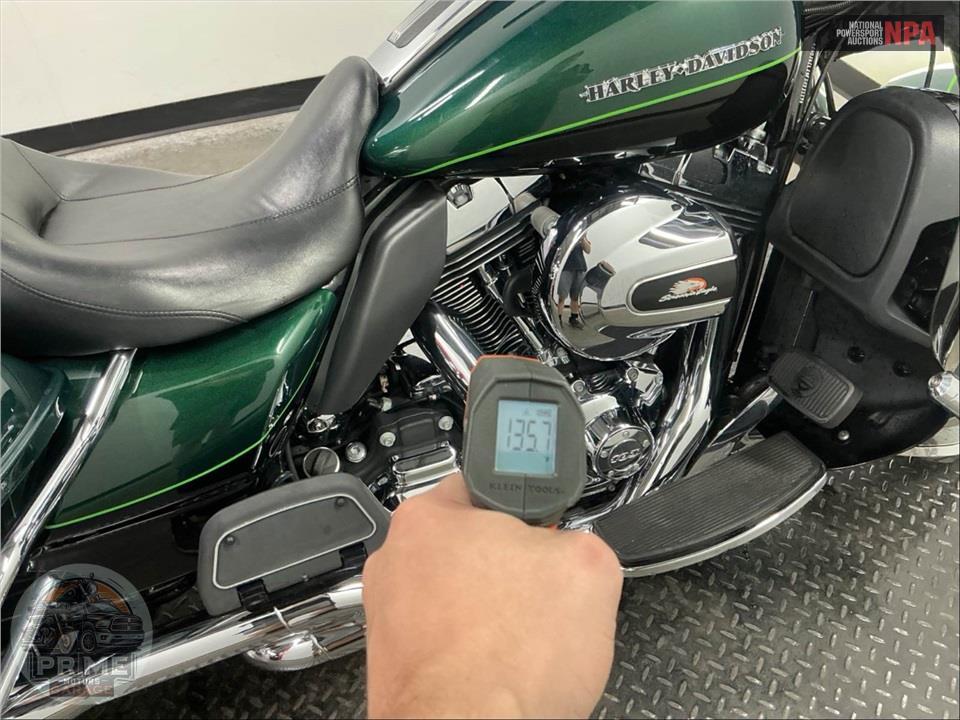 2015 Harley-Davidson FLHTK ELECTRA GLIDE ULTRA LIMITED — фото 8