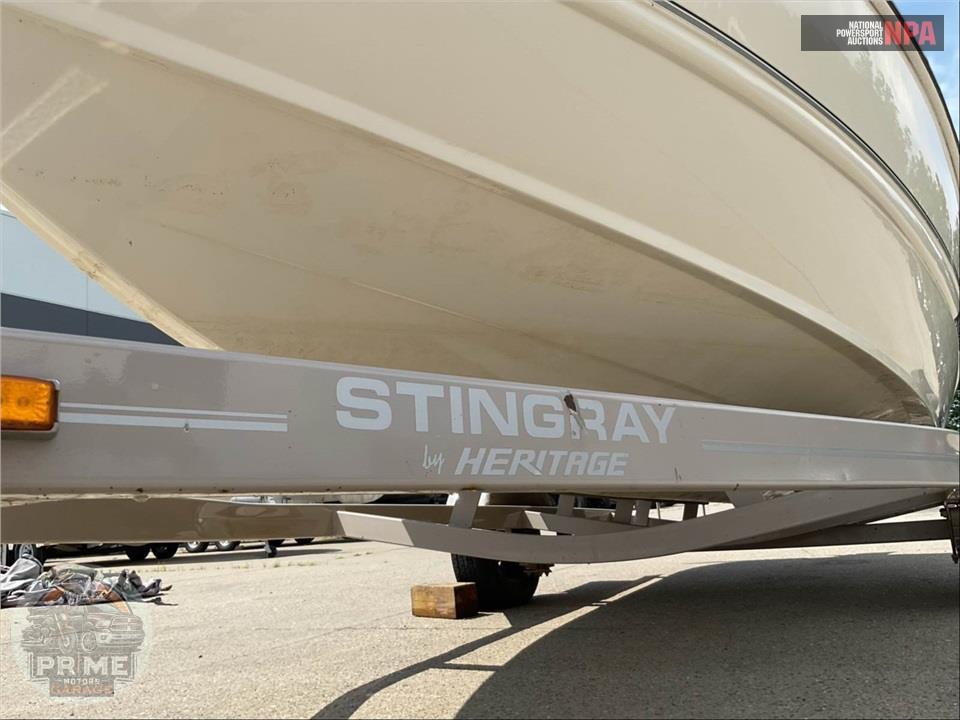 2010 Stingray Boats 185LS L=18/E=1 135HP VOLV IB — фото 17