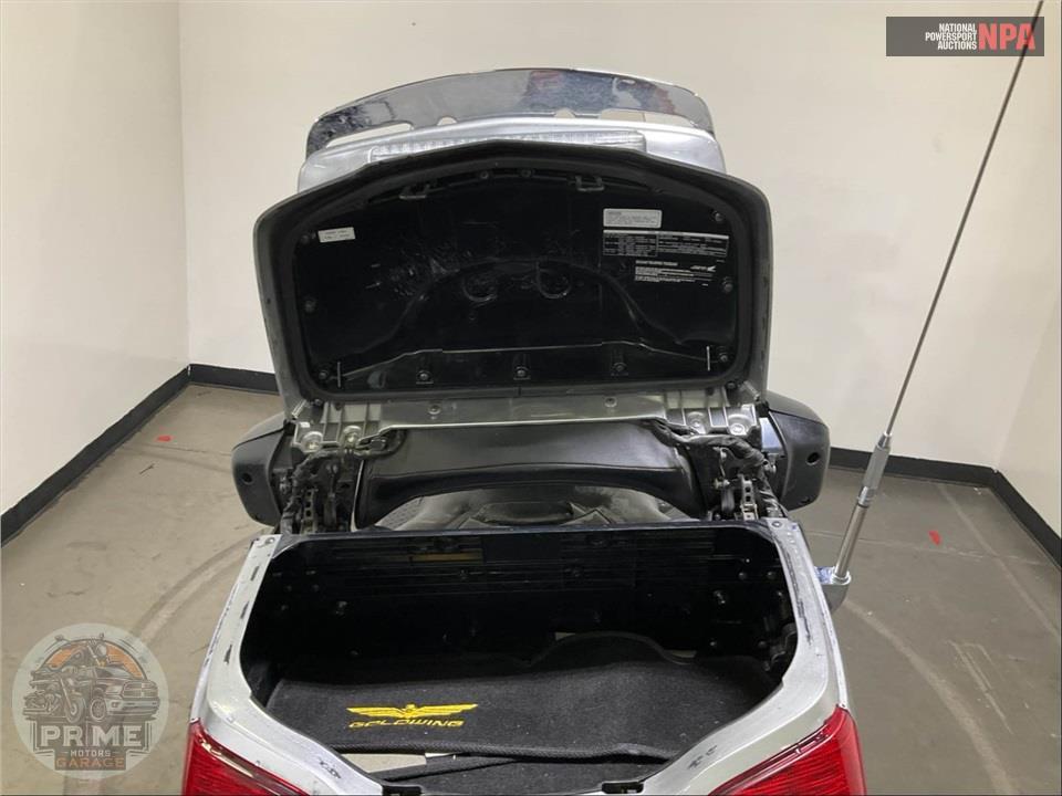 2013 Honda GL18HPMD GOLDWING — фото 23