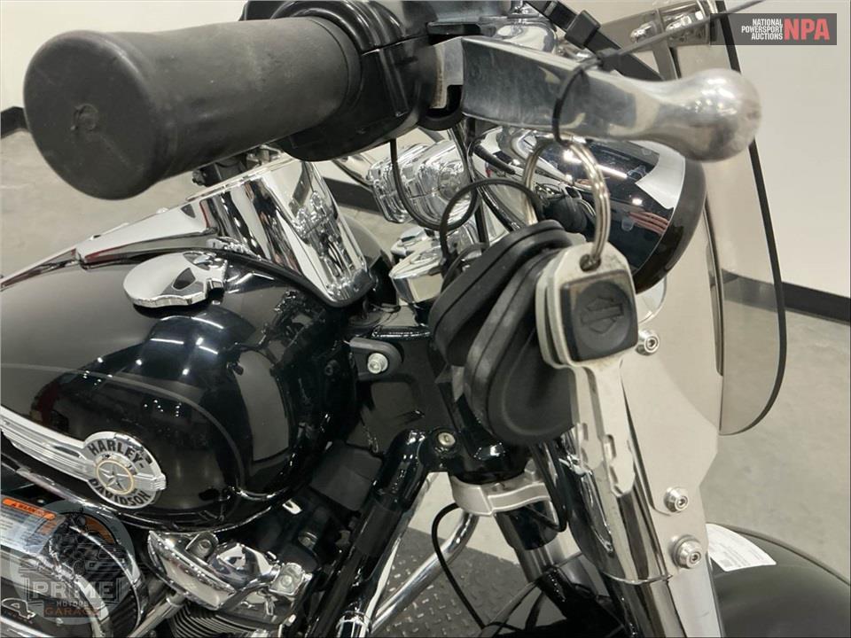 2022 Harley-Davidson FLFBS FAT BOY 114 — фото 11
