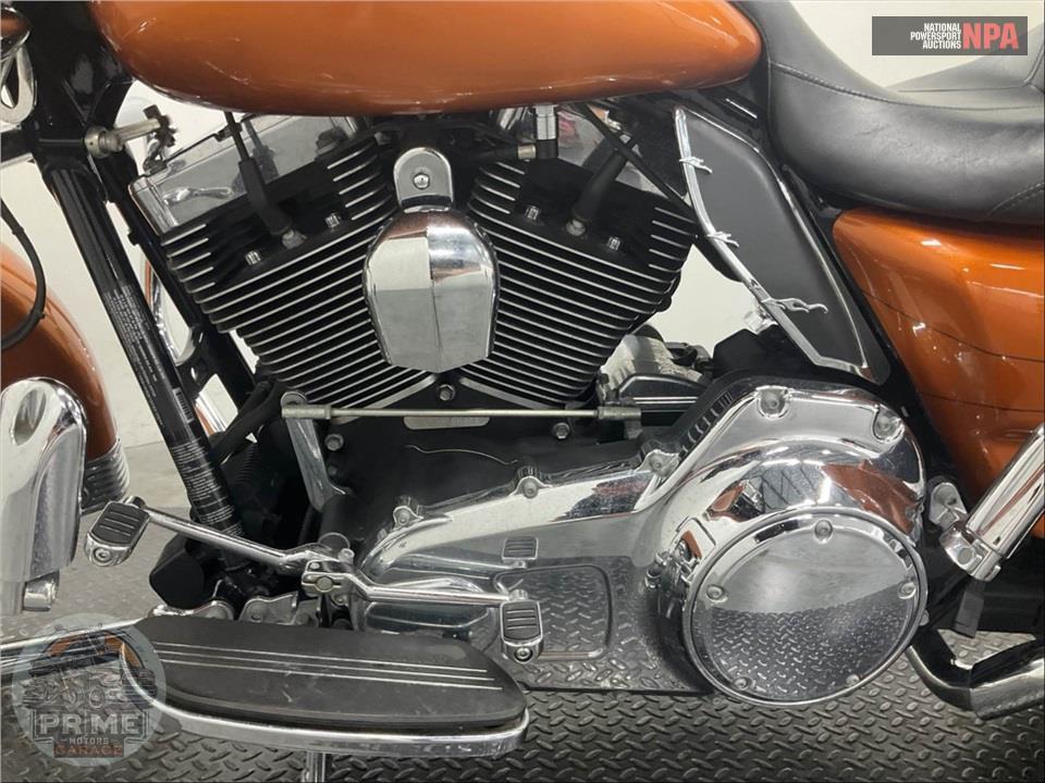 2015 Harley-Davidson FLHXS STREET GLIDE SPECIAL — фото 7