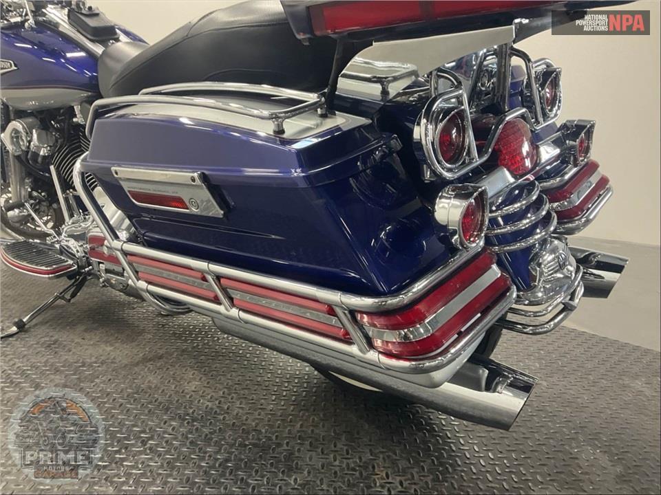 2006 Harley-Davidson FLHRCI ROAD KING CLASSIC — фото 19