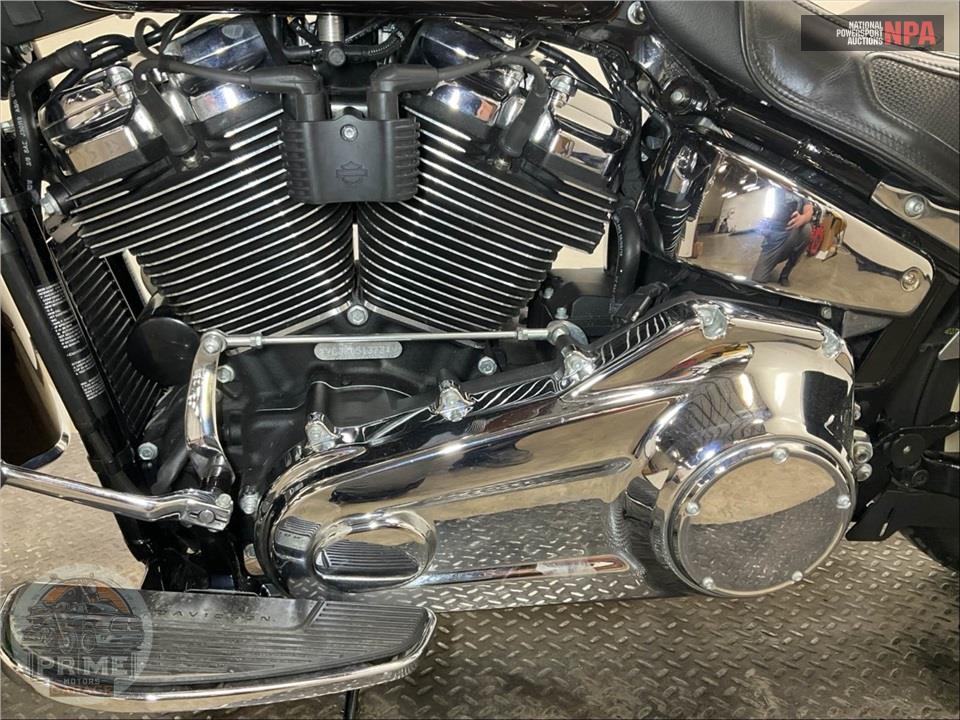 2019 Harley-Davidson FLDE DELUXE — фото 7
