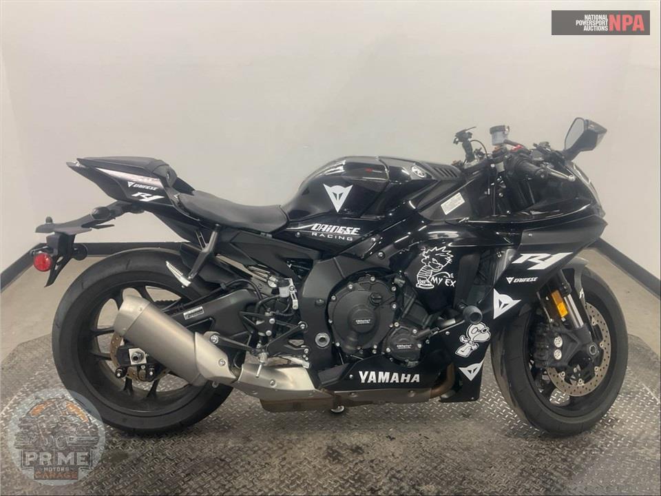 2021 Yamaha YZF-R1 — фото 1