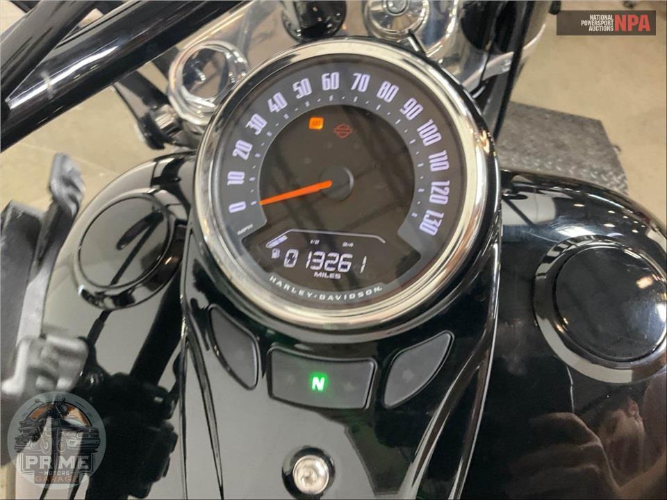 2018 Harley-Davidson FLSL SOFTTAIL SLIM — фото 5