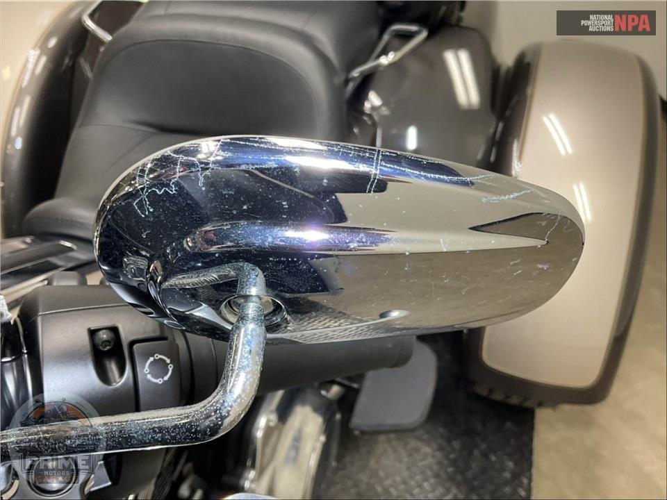 2023 Harley-Davidson FLHTCUTG TRI GLIDE ULTRA CLASSIC — фото 28