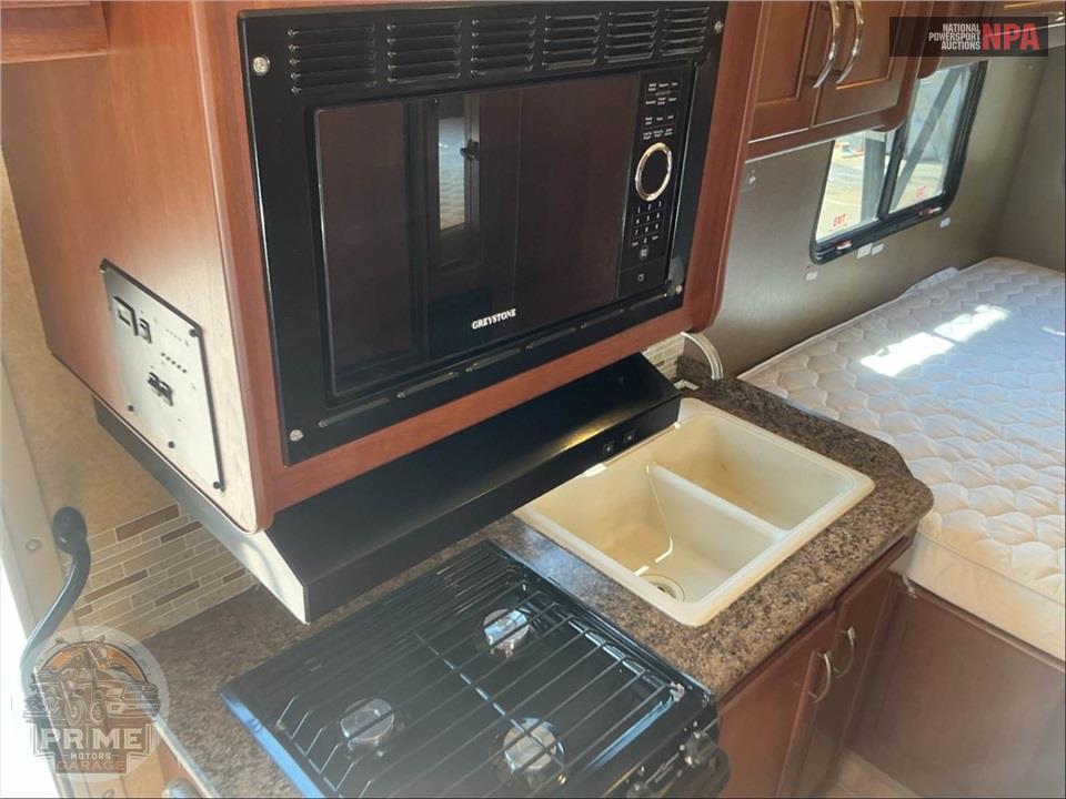 2016 Thor Motor Coach M-23H FORD E450-V10 - FREEDOM ELITE SERIES — фото 18