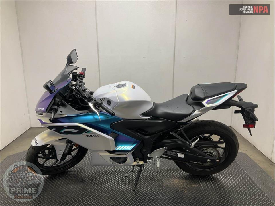 2025 Yamaha YZF-R3 — фото 3