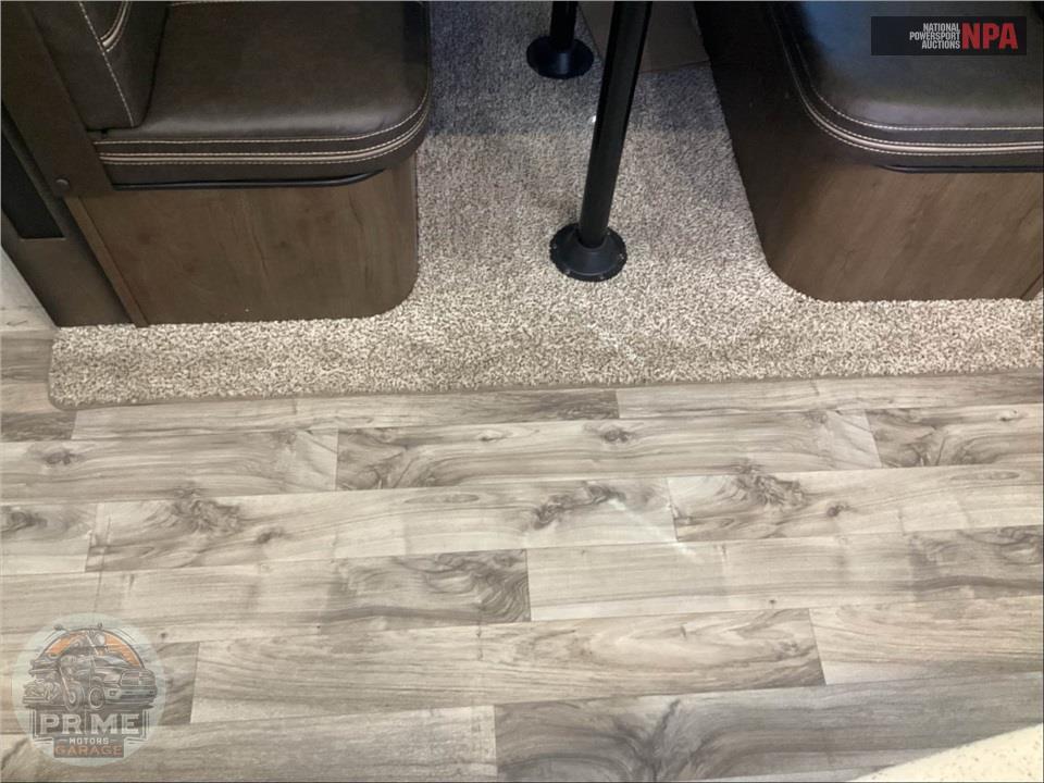 2019 Keystone Rv M-368 MBI - COUGAR FIFTH WHEEL SERIES — фото 19