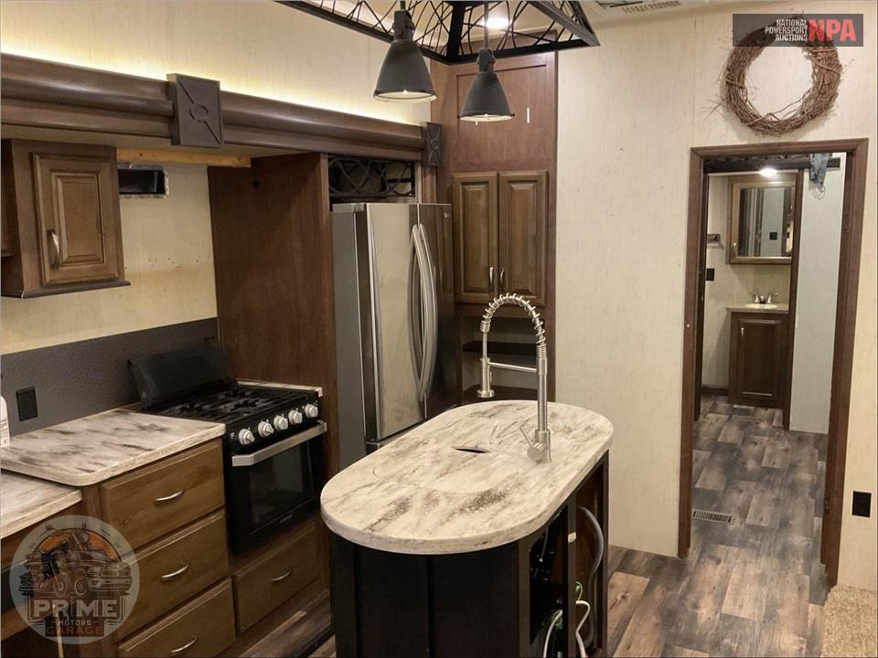 2018 Sandpiper By Forest River M-383RBLOK - FIFTH WHEEL SERIES — фото 7