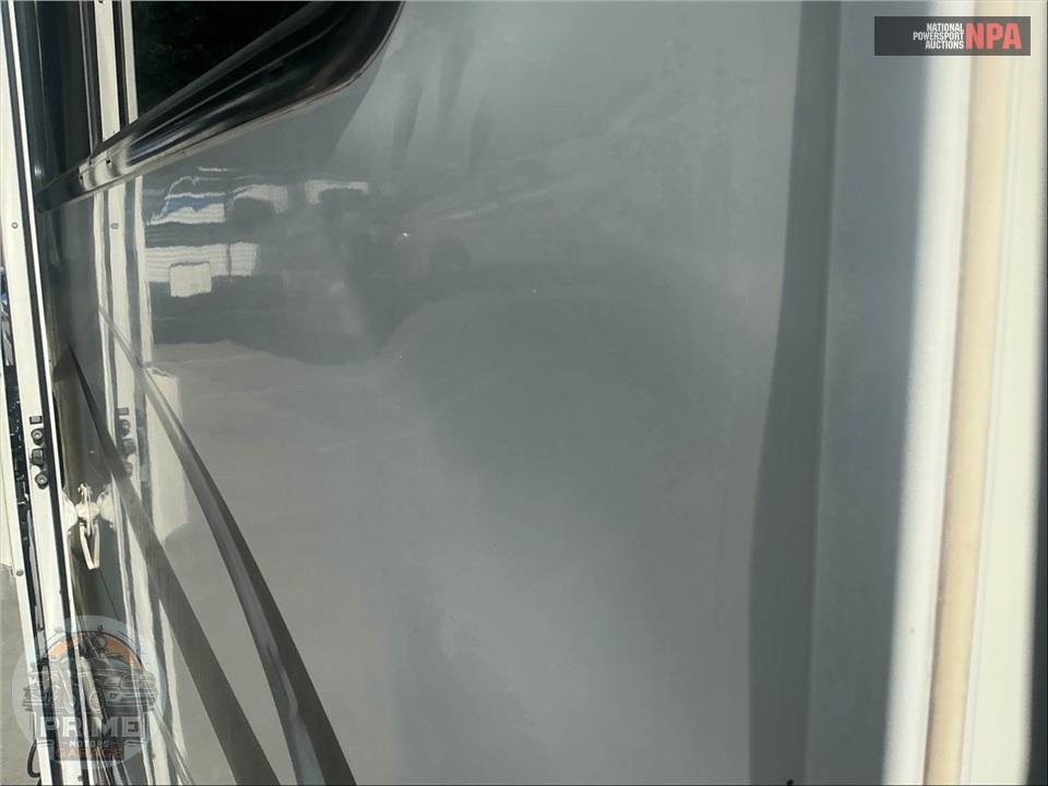 2012 Thor Motor Coach M-28A E350-V10 — фото 45