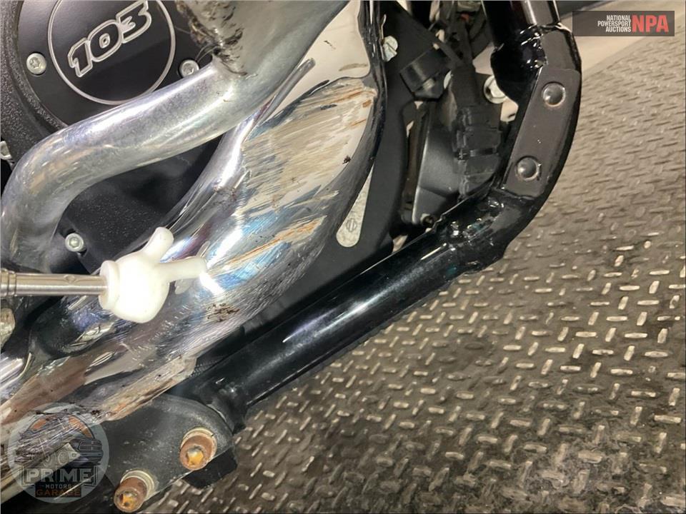 2017 Harley-Davidson FXDB STREET BOB — фото 14
