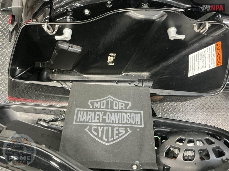 2021 Harley-Davidson FLTRXSE CVO ROAD GLIDE — фото 30