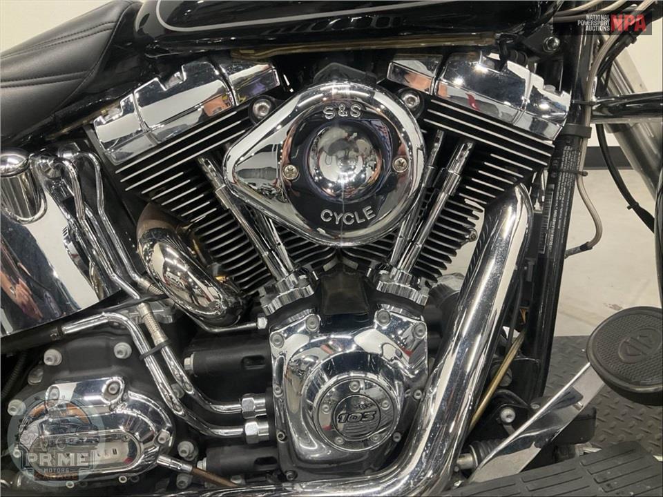 2015 Harley-Davidson FLSTC HERITAGE SOFTAIL CLASSIC — фото 6