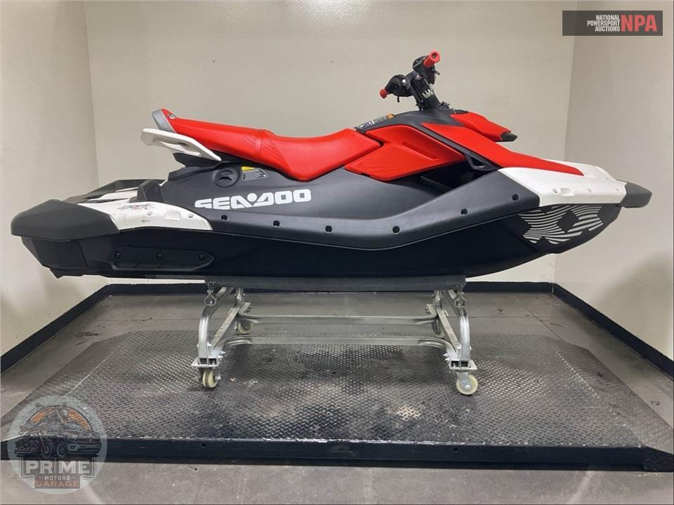 2024 Seadoo/Brp SPARK 3UP TRIXX — фото 1