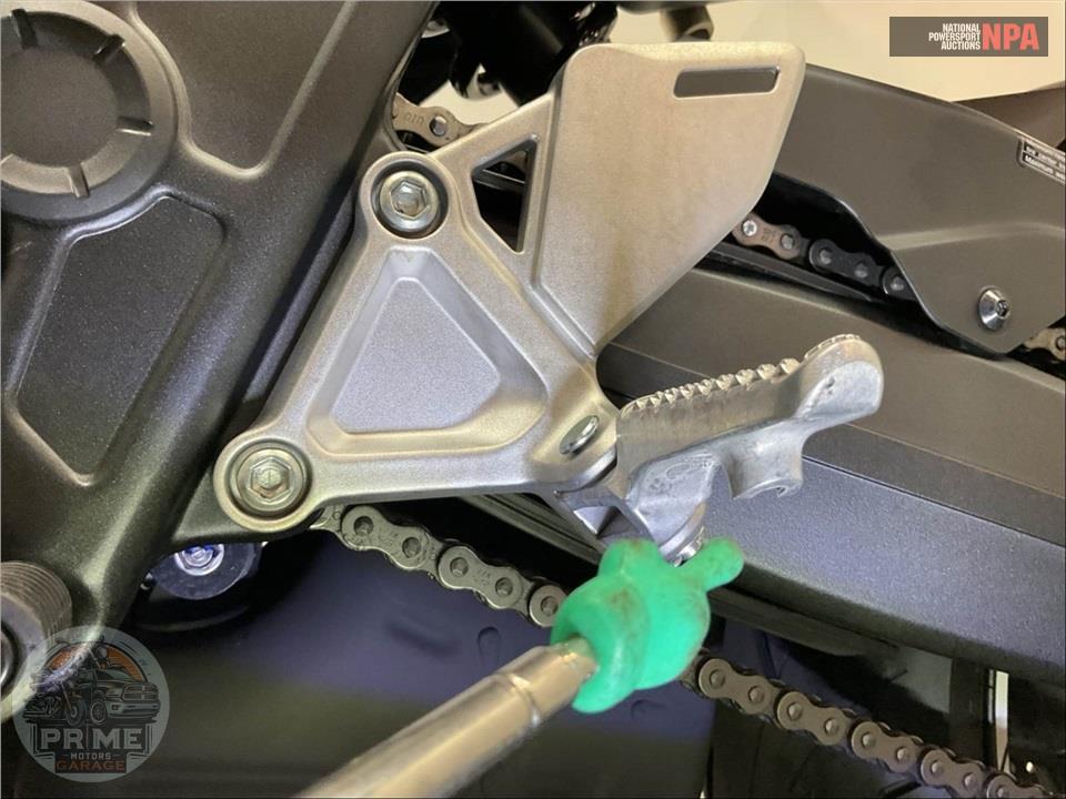 2024 Honda CBR650R E-CLUTCH — фото 20