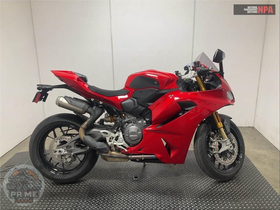 2025 Ducati PANIGALE V2 S — фото 1