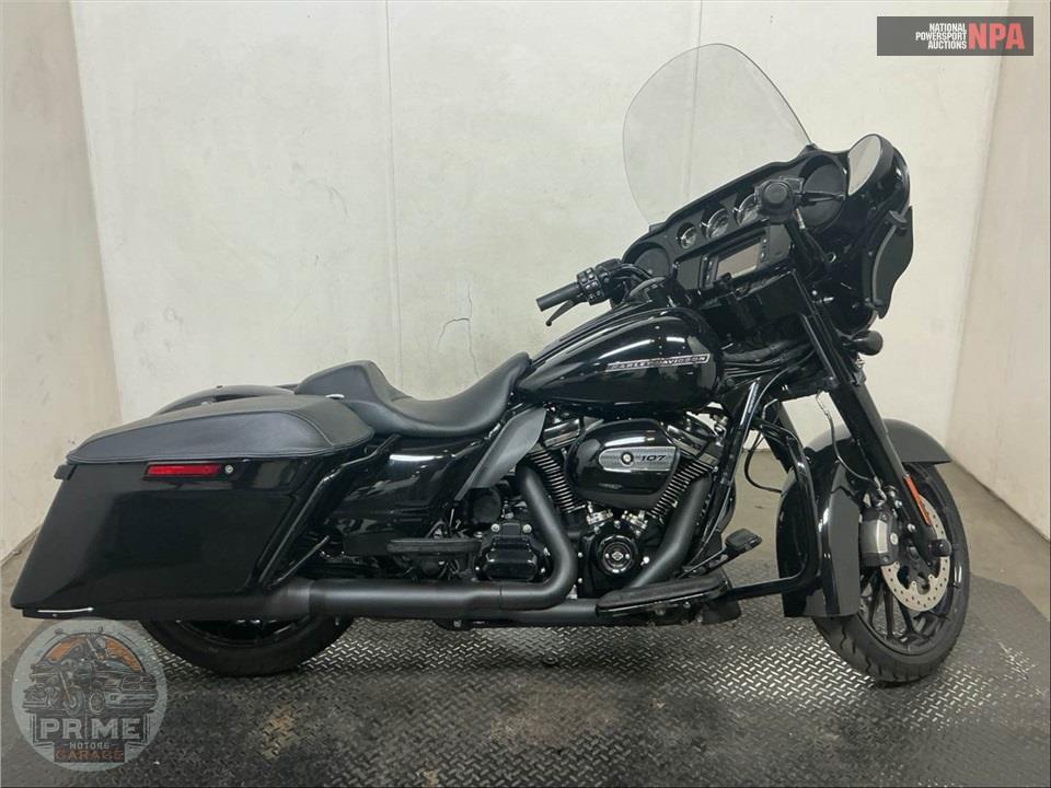 2018 Harley-Davidson FLHXS STREET GLIDE SPECIAL — фото 1