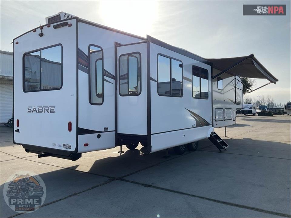 2024 Sabre By Forest River M-38RLH - FIFTH WHEEL SERIES — фото 4