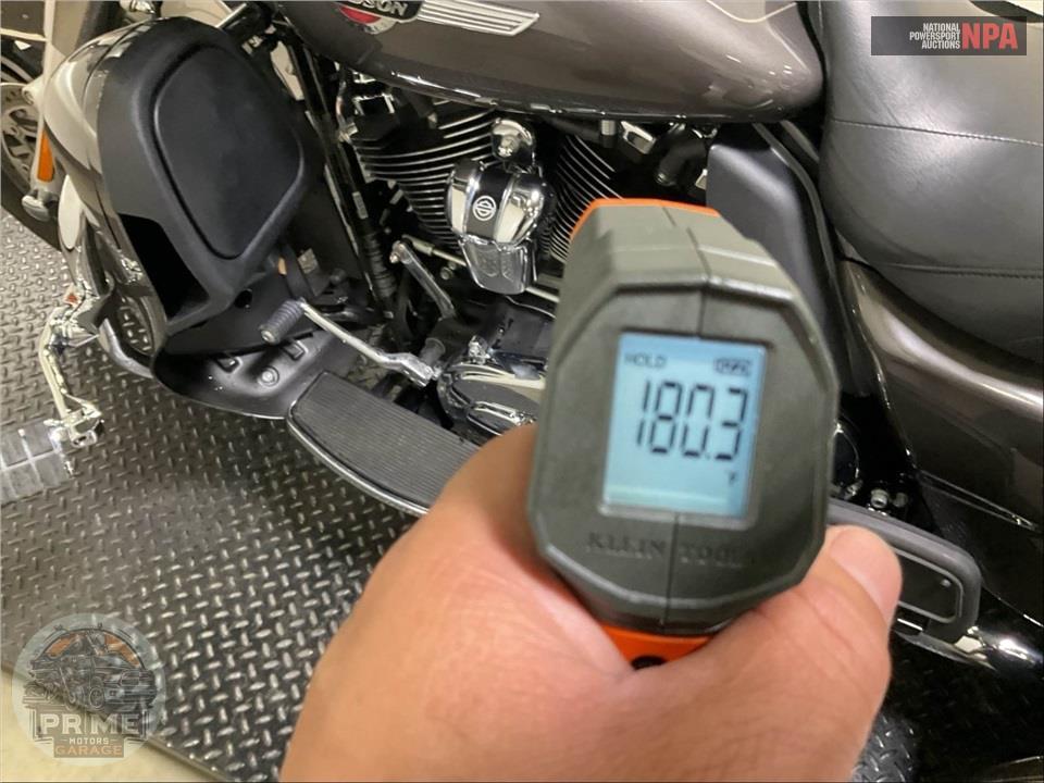 2023 Harley-Davidson FLHTCUTG TRI GLIDE ULTRA CLASSIC — фото 8