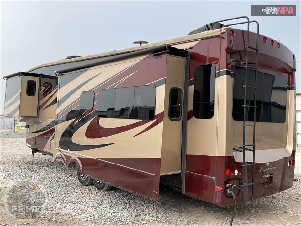 2014 Cardinal By Forest River M-3727RE - FIFTH WHEEL SERIES — фото 3