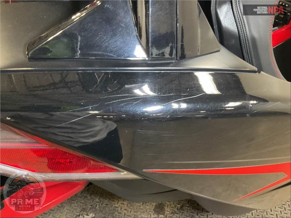 2020 Polaris SLINGSHOT R AUTODRIVE — фото 20