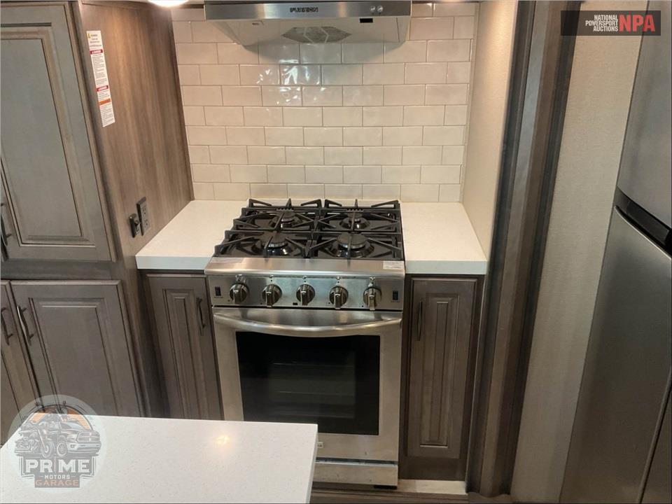 2022 Grand Design Recreational Vehicles M-390RK - SOLITUDE FIFTH WHEEL SERIES — фото 25