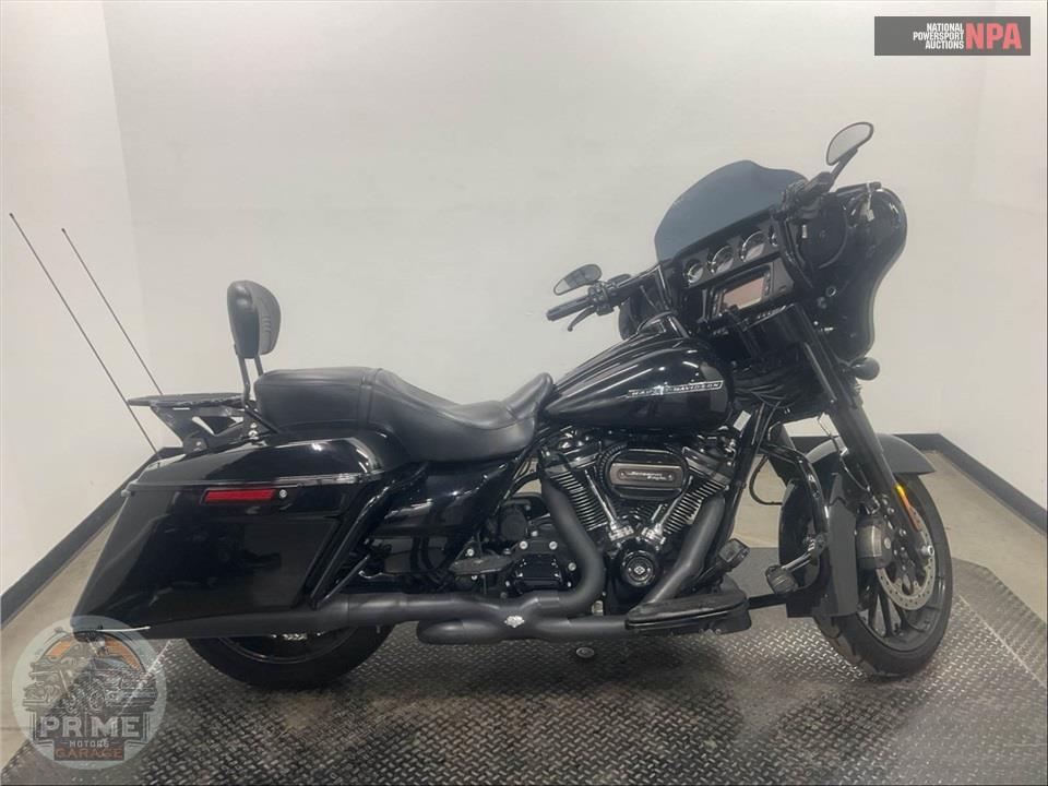 2018 Harley-Davidson FLHXS STREET GLIDE SPECIAL — фото 1