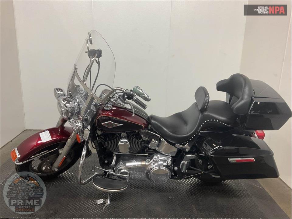 2015 Harley-Davidson FLSTC HERITAGE SOFTAIL CLASSIC — фото 3