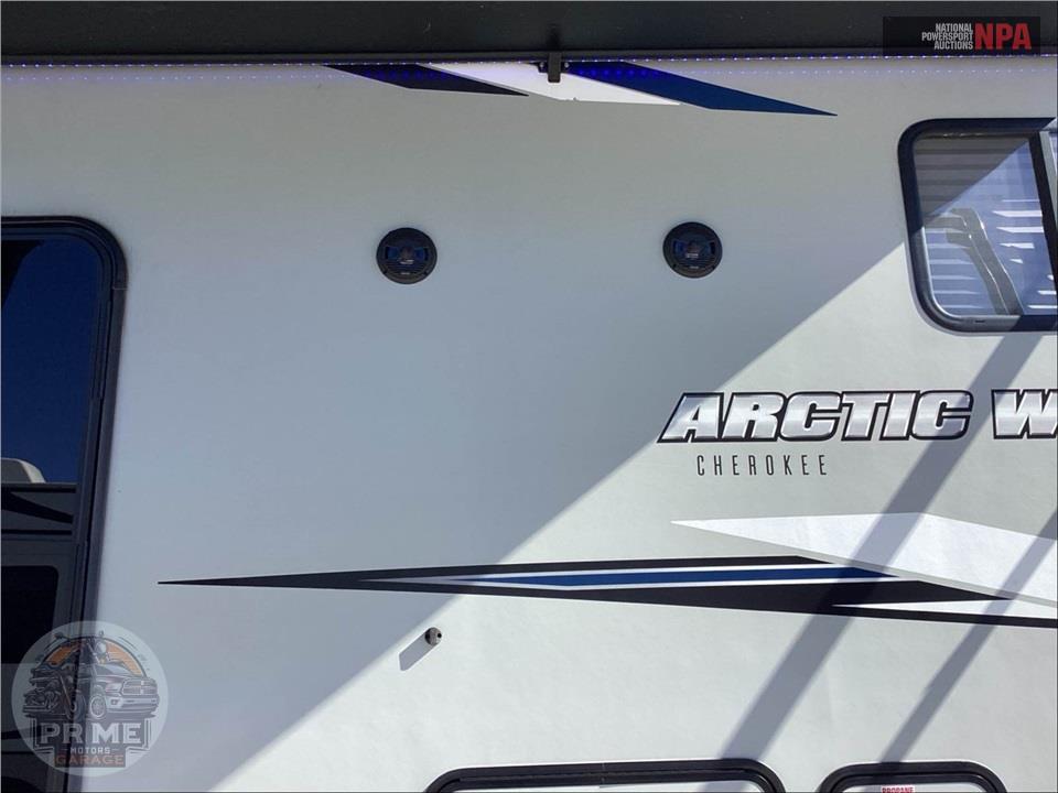2022 Cherokee By Forest River M-291RL ARCTIC WOLF FIFTH WHEEL SERIES — фото 24