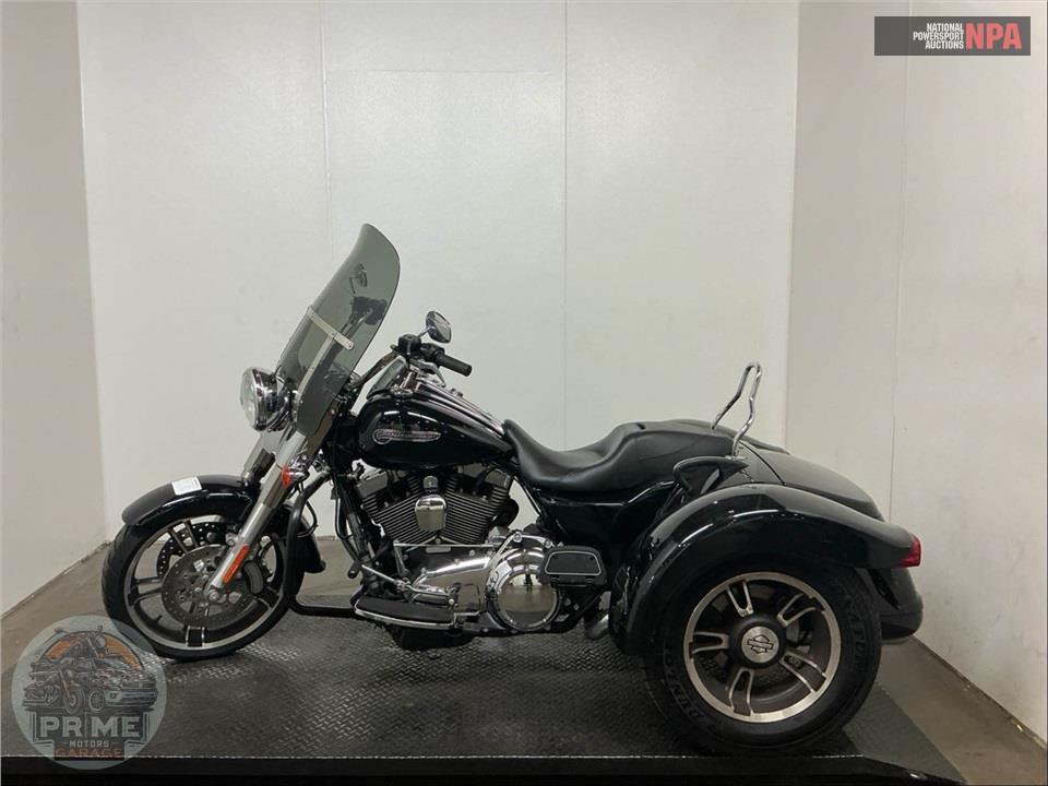 2016 Harley-Davidson FLRT FREEWHEELER — фото 3