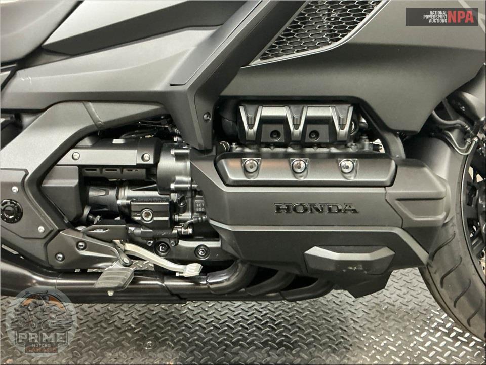 2025 Honda GOLD WING 50TH ANNIVERSARY — фото 6