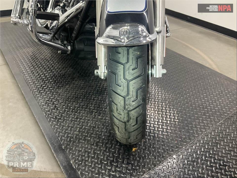 2012 Harley-Davidson FLHRC ROAD KING CLSC — фото 28