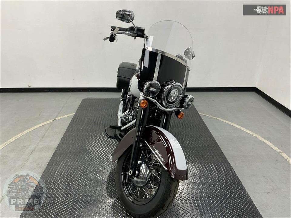 2021 Harley-Davidson FLHCS HERITAGE CLASSIC 114 — фото 2